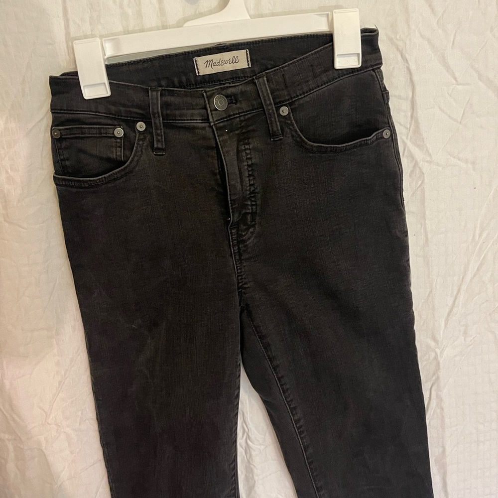 Madewell Cali-Demi Bootcut Crop Jean in Washed Black